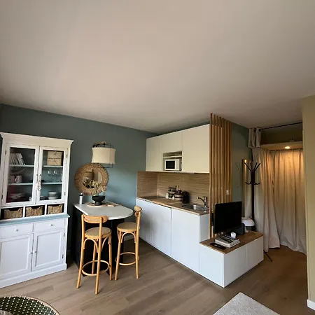 Cosy A Avec Parking, Proche - Fr-1-319-619 아파트