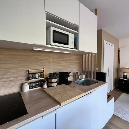 Cosy à Avec Parking, Proche - Fr-1-319-619